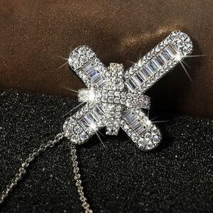 DEPARTMENT STORE MACY NECKLACE